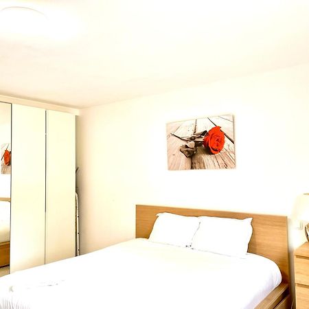 Large Room In Schuttrange Free Parking 10Mins To Airport Excellent Customer Services Екстер'єр фото